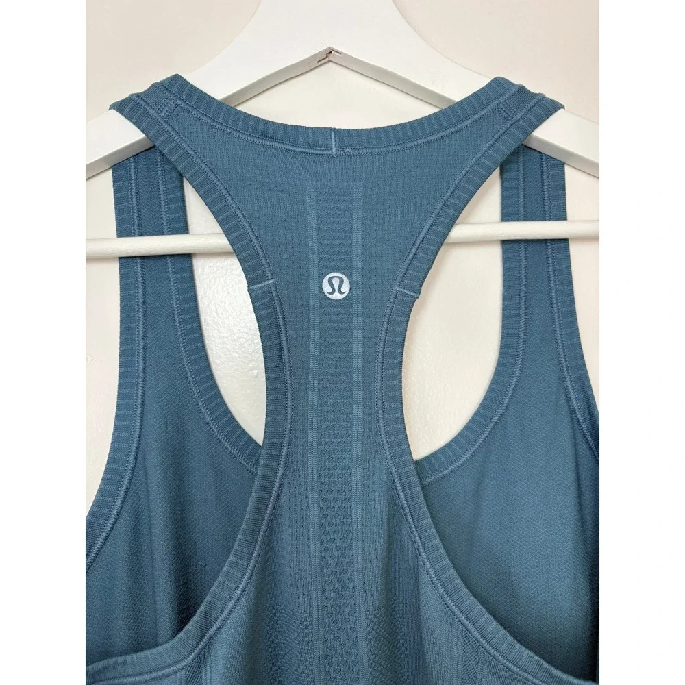 Lululemon Swiftly Tech Racerback Tank Top 2.0 Size 6 Teal Blue Athletic Running